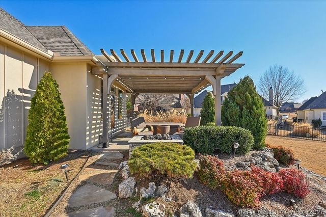 304 E 123rd Court S, Jenks, OK 74037