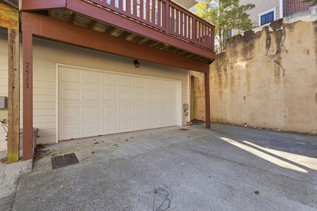 7513 Lords Chapel Dr, Nashville, TN 37211