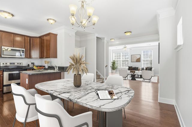 7513 Lords Chapel Dr, Nashville, TN 37211