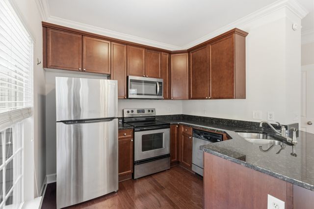 7513 Lords Chapel Dr, Nashville, TN 37211