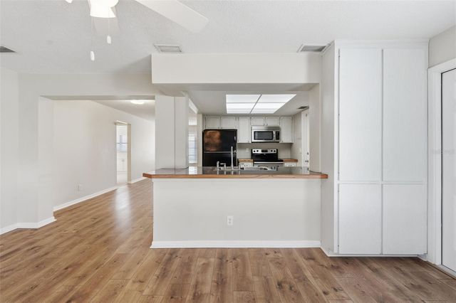 9501 45TH WAY N, Pinellas Park, FL 33782