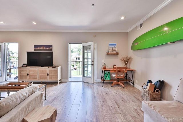 229 Orange 3, Coronado, CA 92118