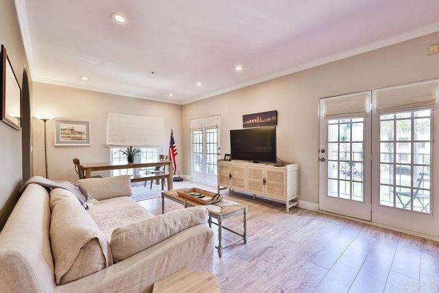 229 Orange 3, Coronado, CA 92118