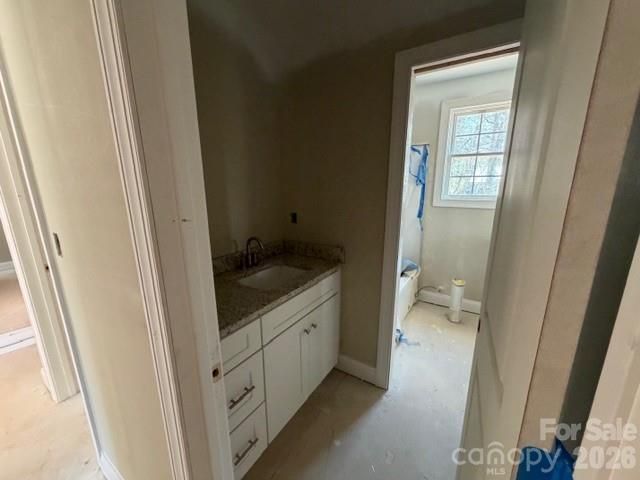 1298 18th Street NE, Hickory, NC 28601