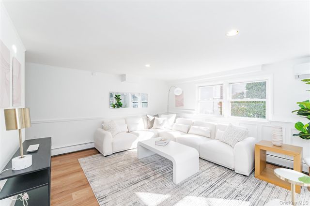 84 Russell Road, Garden City, NY 11530