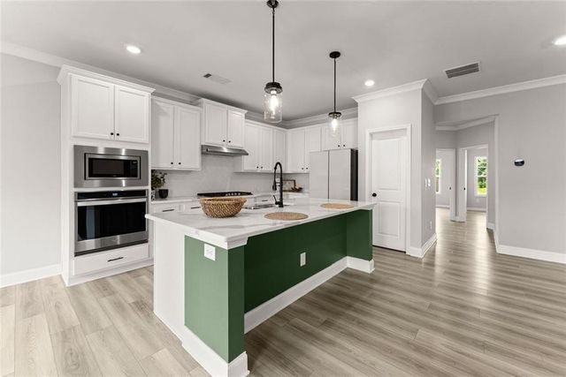 7125 Birch View Court, Flowery Branch, GA 30542