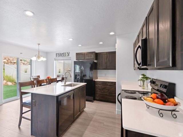 1754 S FREESTONE BLVD, Santaquin, UT 84655