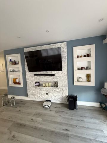 1700 Pierce Street 204, Hollywood, FL 33020