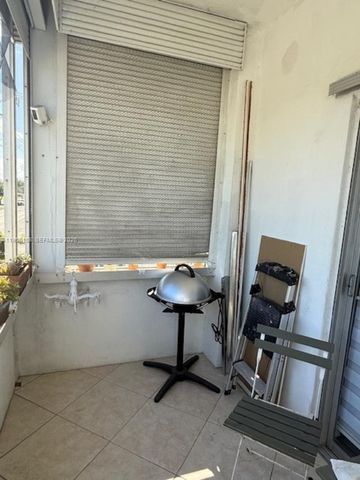 1700 Pierce Street 204, Hollywood, FL 33020