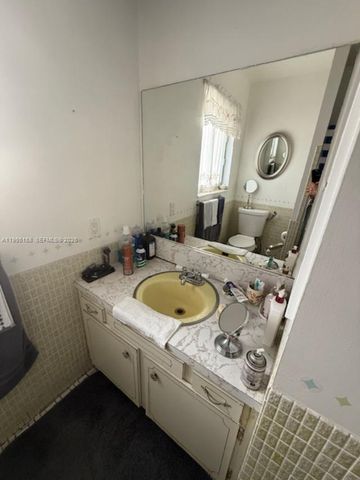 1700 Pierce Street 204, Hollywood, FL 33020