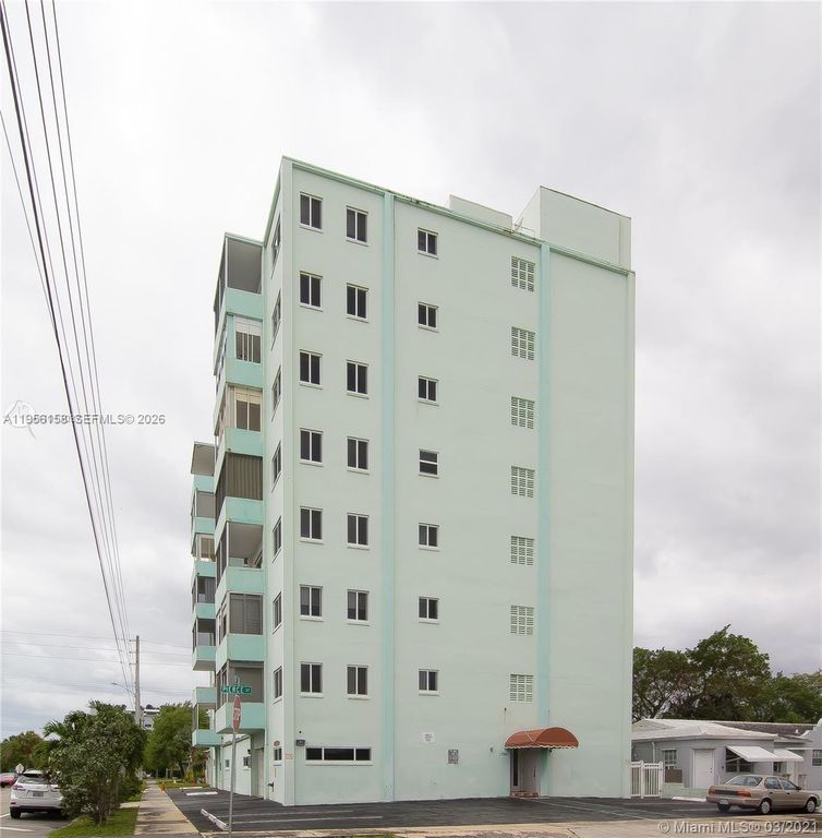 1700 Pierce Street 204, Hollywood, FL 33020