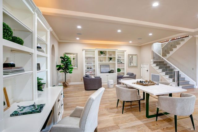 1340 Crestmont Dr, Angwin, CA 94508