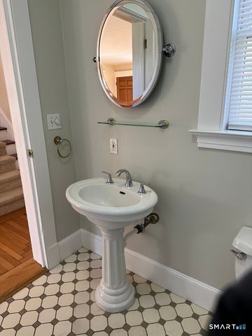 111 Russell Street, Hamden, CT 06517
