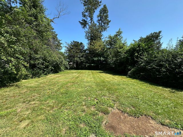 111 Russell Street, Hamden, CT 06517