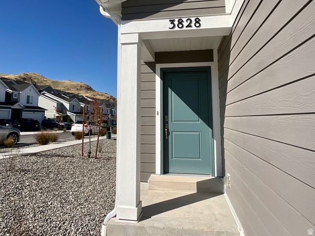 3828 S APEX MINE DR, Magna, UT 84044