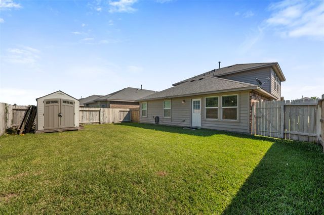 314 Gulf Winds Drive, Bacliff, TX 77518