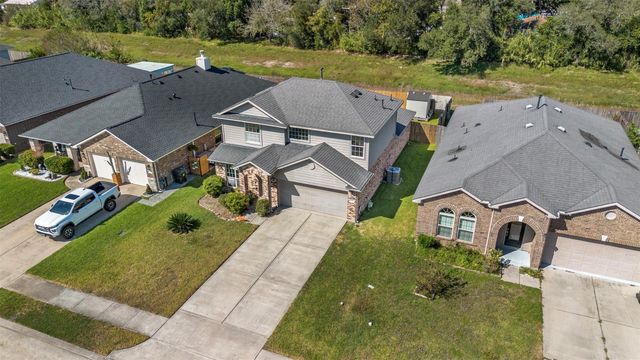 314 Gulf Winds Drive, Bacliff, TX 77518