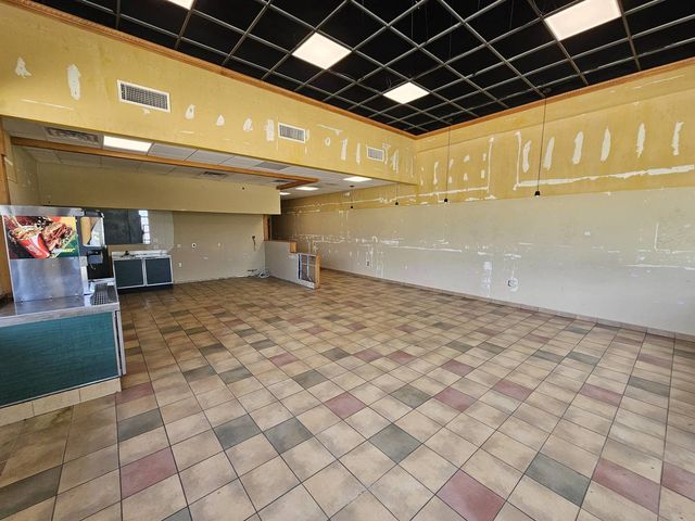 2740 Philo Road, Urbana, IL 61802