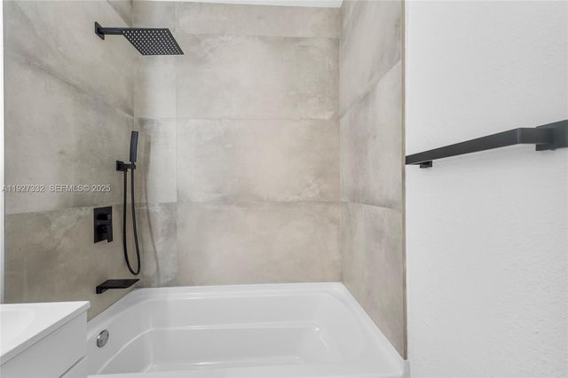 485 NW 132nd St, North Miami, FL 33168