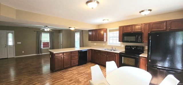 1250 W Adams Hill Cir Apt 401, Bloomington, IN 47403