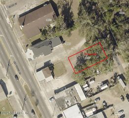8957 WASHINGTON Avenue, Jacksonville, FL 32208
