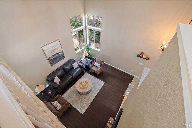925 Cloverbrook Cir, Vacaville, CA 95687