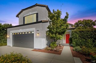 925 Cloverbrook Cir, Vacaville, CA 95687