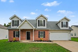 1124 Benton Mason Dr, La Vergne, TN 37086