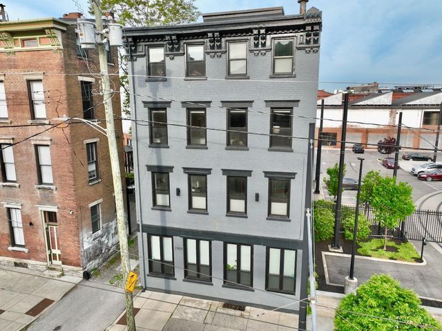 1909 Race Street, Cincinnati, OH 45202