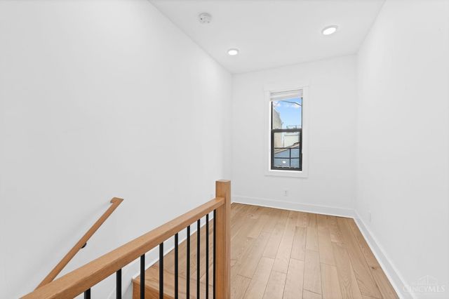 1909 Race Street, Cincinnati, OH 45202