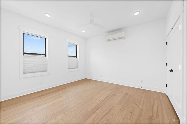 1909 Race Street, Cincinnati, OH 45202