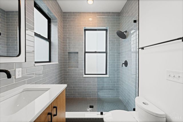 1909 Race Street, Cincinnati, OH 45202