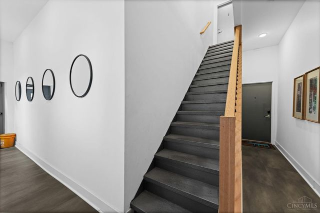 1909 Race Street, Cincinnati, OH 45202