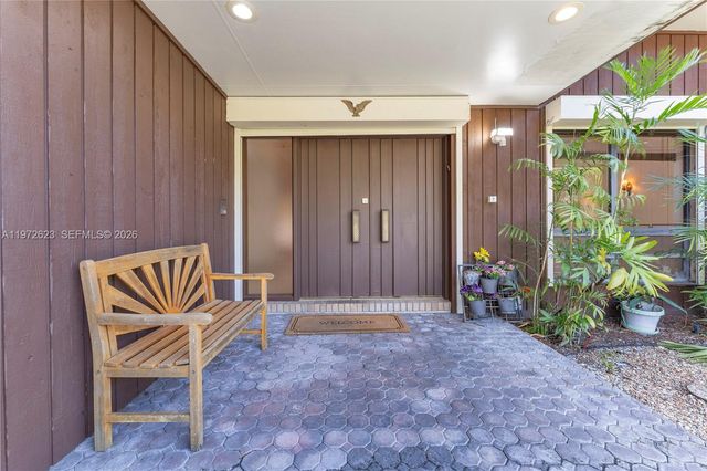 15305 SW 74th Court, Palmetto Bay, FL 33157
