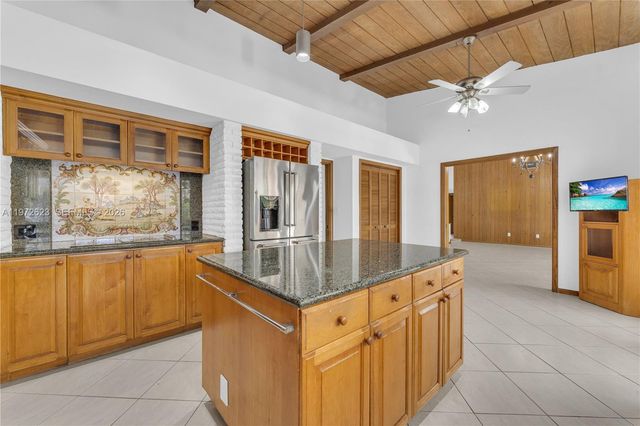 15305 SW 74th Court, Palmetto Bay, FL 33157