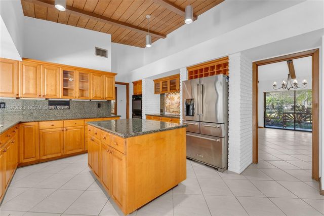 15305 SW 74th Court, Palmetto Bay, FL 33157