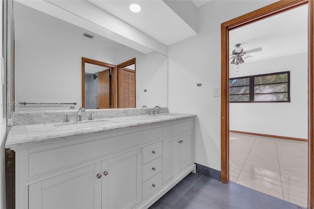 15305 SW 74th Court, Palmetto Bay, FL 33157