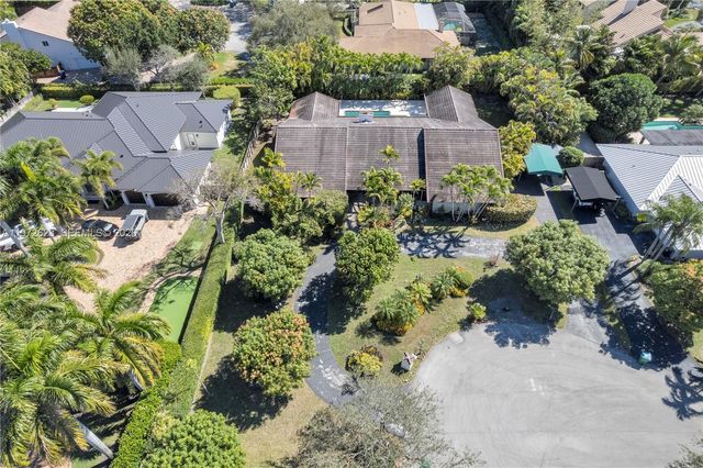 15305 SW 74th Court, Palmetto Bay, FL 33157