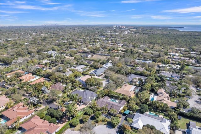 15305 SW 74th Court, Palmetto Bay, FL 33157
