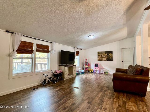 2469 QUARTERHORSE Trail, Middleburg, FL 32068