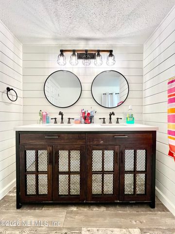 2469 QUARTERHORSE Trail, Middleburg, FL 32068