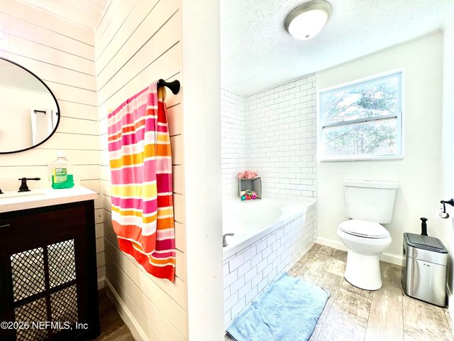 2469 QUARTERHORSE Trail, Middleburg, FL 32068