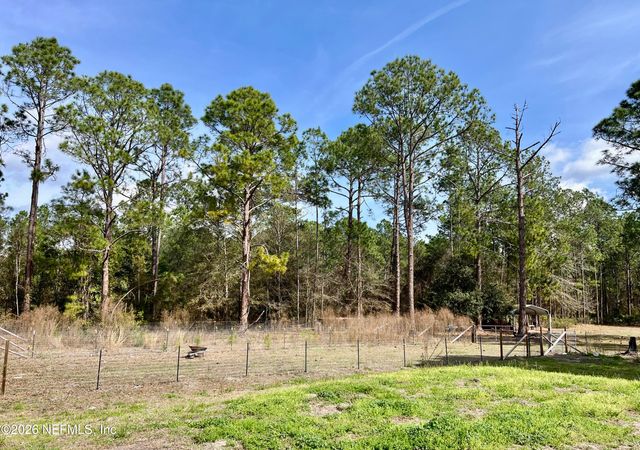 2469 QUARTERHORSE Trail, Middleburg, FL 32068