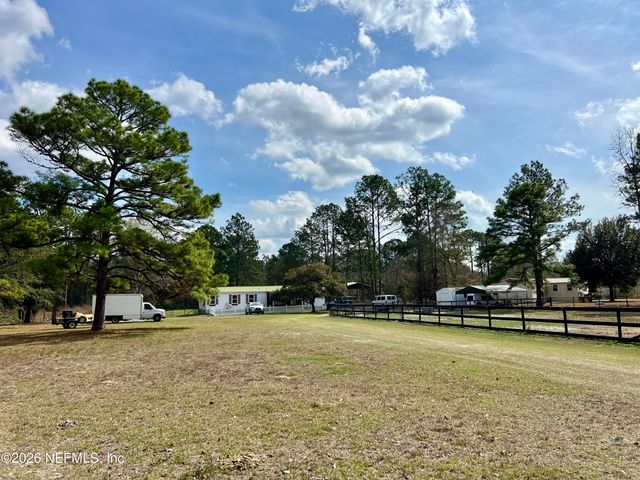 2469 QUARTERHORSE Trail, Middleburg, FL 32068