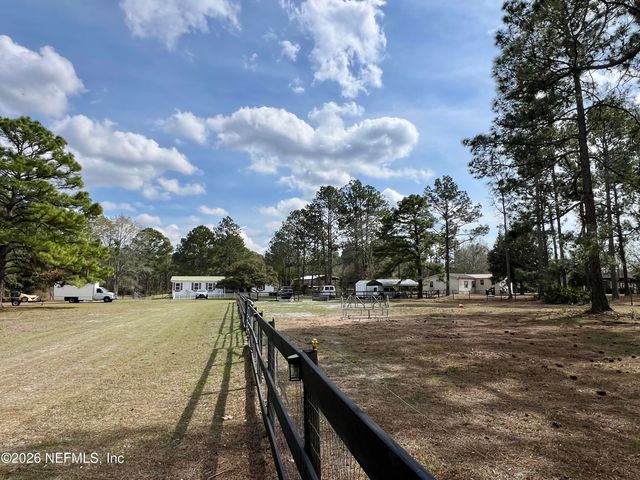 2469 QUARTERHORSE Trail, Middleburg, FL 32068