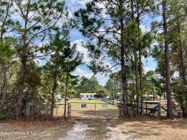 2469 QUARTERHORSE Trail, Middleburg, FL 32068