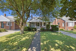 9864 Quandt Avenue, Allen Park, MI 48101