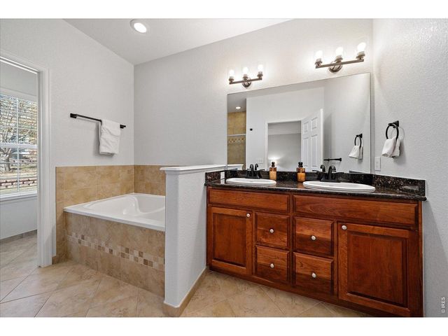 6737 W Yale Ave, Lakewood, CO 80227