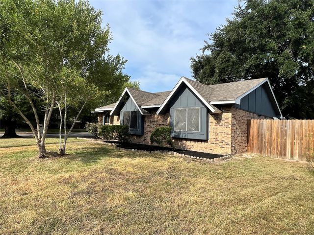 10358 Misty River Drive, Houston, TX 77086