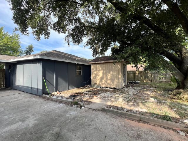 10358 Misty River Drive, Houston, TX 77086
